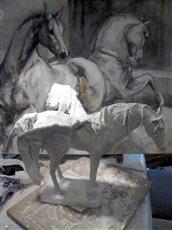 Cheval ailé..pour s'envoler.. Plâtre sur structure métallique, 60 x 40 x 50 cm